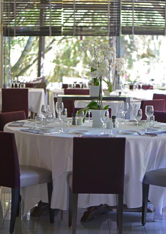 Logis Hotel - Restaurant Le Relais De Comodoliac Saint-Junien Exteriör bild
